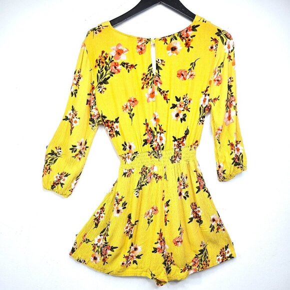 Lily Rose Long Sleeve Yellow Floral V-Neck Romper Size Small - Picture 3 of 8